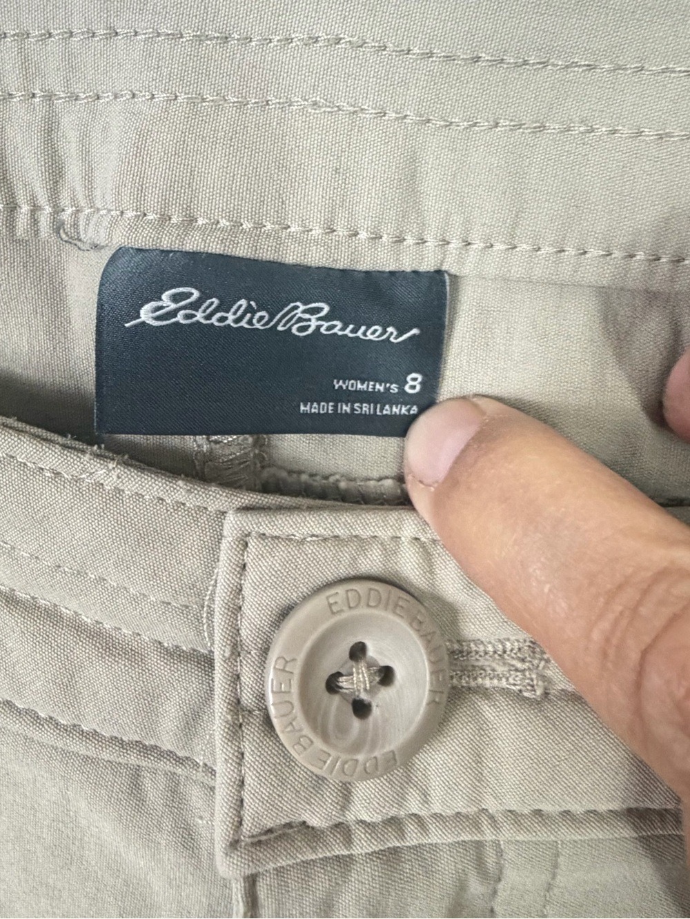 Eddie Bauer Pants Women Sz 8 Beige Rainier Capri Outdoor Hiking Lightweight - Picture 3 of 9